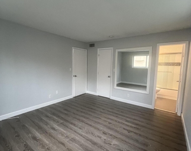 1001 Se 3rd Street - Photo Thumbnail 29