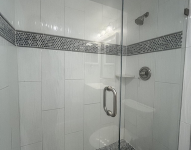 1001 Se 3rd Street - Photo Thumbnail 17