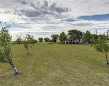 3036 Falcon Road - Photo Thumbnail 17