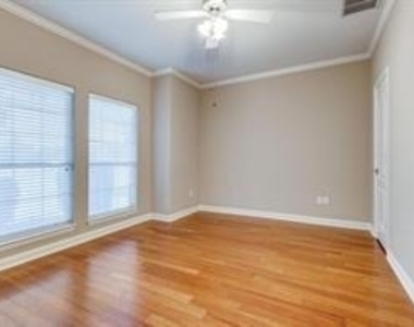 3036 Falcon Road - Photo Thumbnail 8