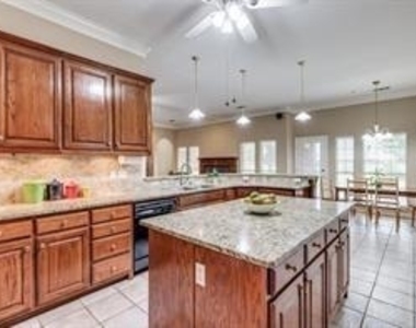 3036 Falcon Road - Photo Thumbnail 16