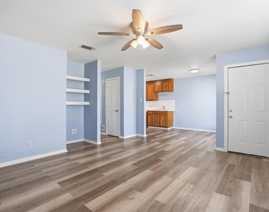 609 Race Street - Photo Thumbnail 2