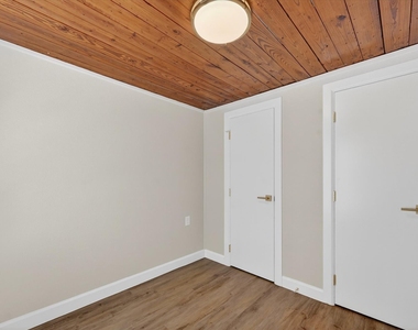 115 S Morris Street - Photo Thumbnail 7