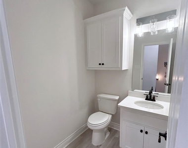 8406 Grant Lane - Photo Thumbnail 20