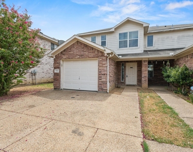 2322 Kingsway Drive - Photo Thumbnail 23