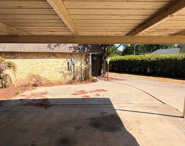 2205 Bowling Green Street - Photo Thumbnail 14