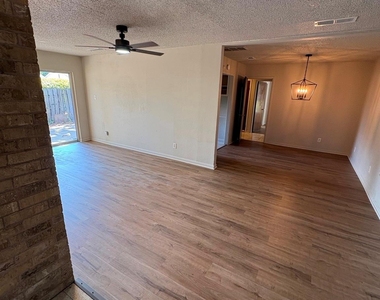 2205 Bowling Green Street - Photo Thumbnail 1