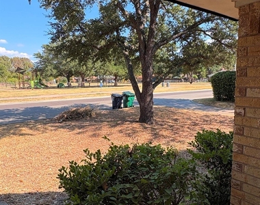 2205 Bowling Green Street - Photo Thumbnail 15