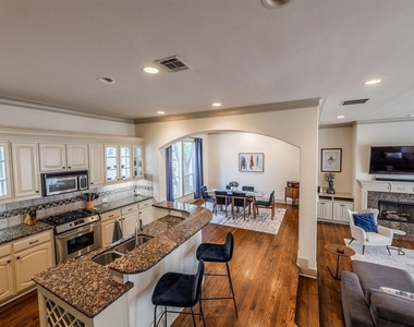 4009 Wycliff Avenue - Photo Thumbnail 8