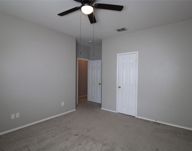 4126 Carrington Drive - Photo Thumbnail 12