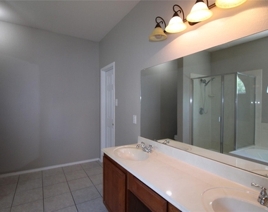 4126 Carrington Drive - Photo Thumbnail 15