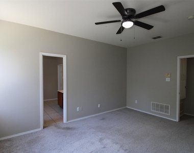 4126 Carrington Drive - Photo Thumbnail 14