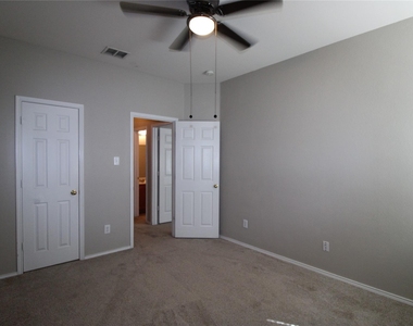 4126 Carrington Drive - Photo Thumbnail 11