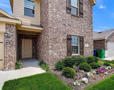 110 Real Quiet Lane - Photo Thumbnail 1