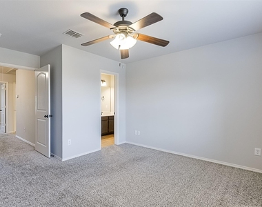 2515 Sedona Street - Photo Thumbnail 16