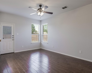 2515 Sedona Street - Photo Thumbnail 6