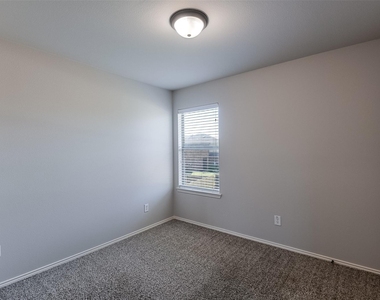 2515 Sedona Street - Photo Thumbnail 13