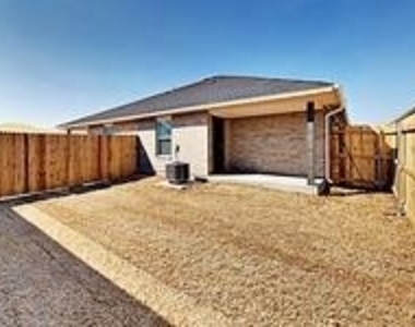 4916 Avion Court - Photo Thumbnail 14