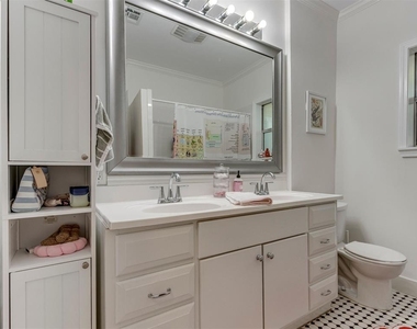 1025 Nw 34th Street - Photo Thumbnail 24
