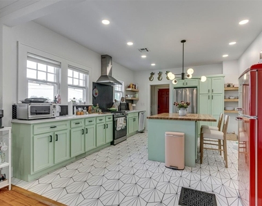 1025 Nw 34th Street - Photo Thumbnail 15
