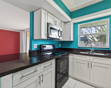8400 W Sample Road - Photo Thumbnail 3