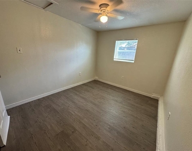 1307 Sheffield Road - Photo Thumbnail 11
