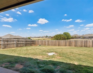 18220 Scarborough Drive - Photo Thumbnail 29