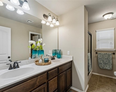 18220 Scarborough Drive - Photo Thumbnail 19