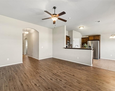 18220 Scarborough Drive - Photo Thumbnail 5