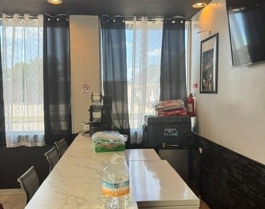 5805 Nw 50th Street - Photo Thumbnail 3