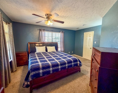 1302 Patricia Lane - Photo Thumbnail 18