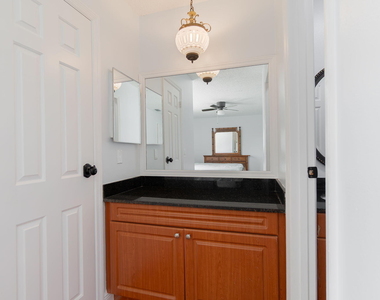 1626 Brier Patch Trail - Photo Thumbnail 16