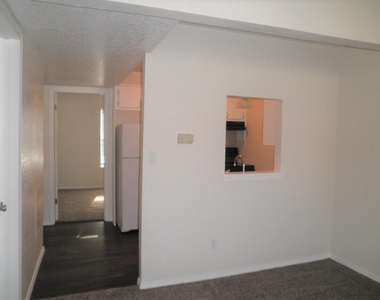 1901 E Lindsey Street - Photo Thumbnail 2