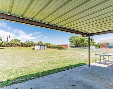 4031 Country Meadows Circle - Photo Thumbnail 7