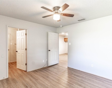 4031 Country Meadows Circle - Photo Thumbnail 19