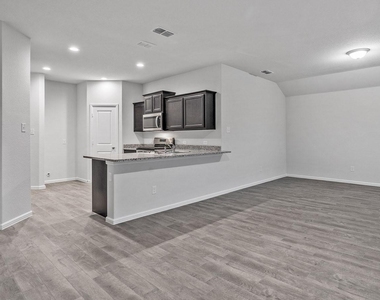5500 Gold Pond Drive - Photo Thumbnail 9