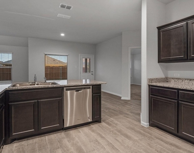 5500 Gold Pond Drive - Photo Thumbnail 6