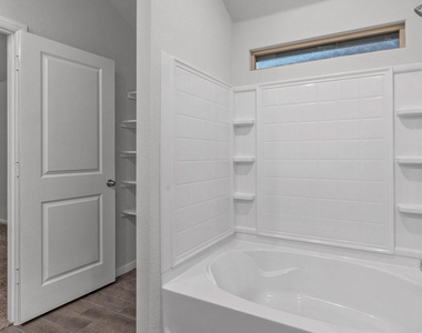5500 Gold Pond Drive - Photo Thumbnail 21