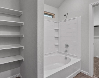 5500 Gold Pond Drive - Photo Thumbnail 20