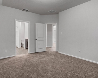5500 Gold Pond Drive - Photo Thumbnail 17