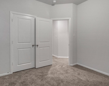 5500 Gold Pond Drive - Photo Thumbnail 34