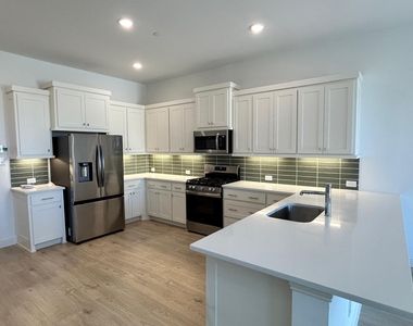 15713 Palmwood Road - Photo Thumbnail 9