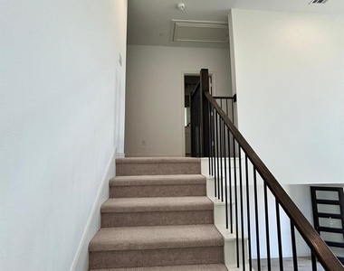15713 Palmwood Road - Photo Thumbnail 28
