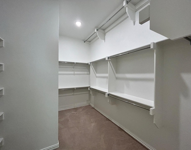 15713 Palmwood Road - Photo Thumbnail 25