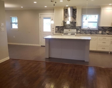 3602 Palm Drive - Photo Thumbnail 15