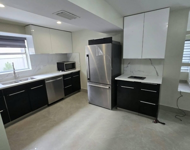 7924 Sw 8th Street - Photo Thumbnail 2