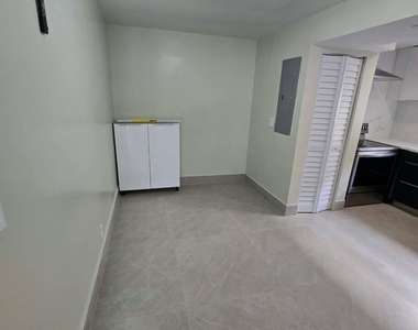 7924 Sw 8th Street - Photo Thumbnail 10