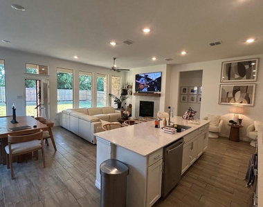 720 Penvenen Place - Photo Thumbnail 5