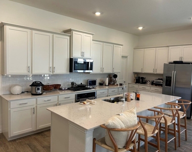 720 Penvenen Place - Photo Thumbnail 3