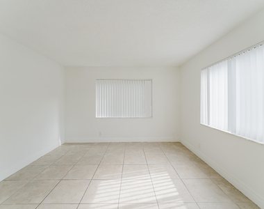 1220 Nw 16th Avenue - Photo Thumbnail 6